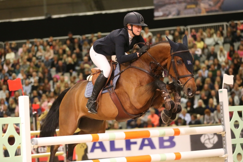 171028rebeckamiltoncasanovart