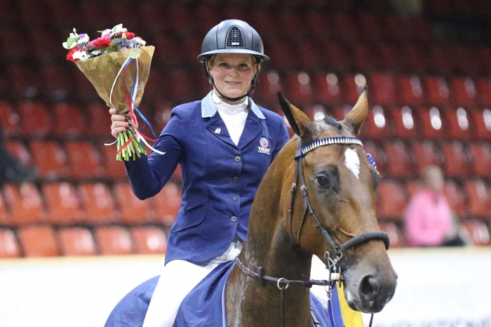 Stephanie Holmén lovordar Sparven efter segern
