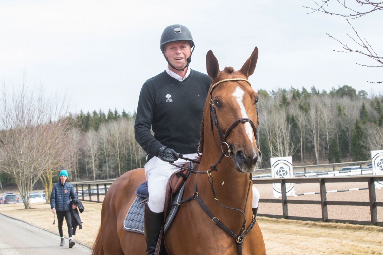 180408 Lövsta Stuteri, Stjärnborg Jens Fredricson med Cayenne de Clarence. Photo: Roland Thunholm Code: 718 35