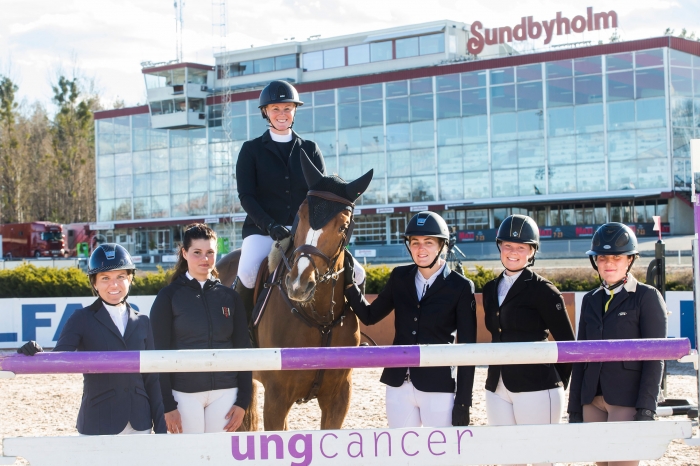 Tolv ekipage delade på nyinstiftat minnespris