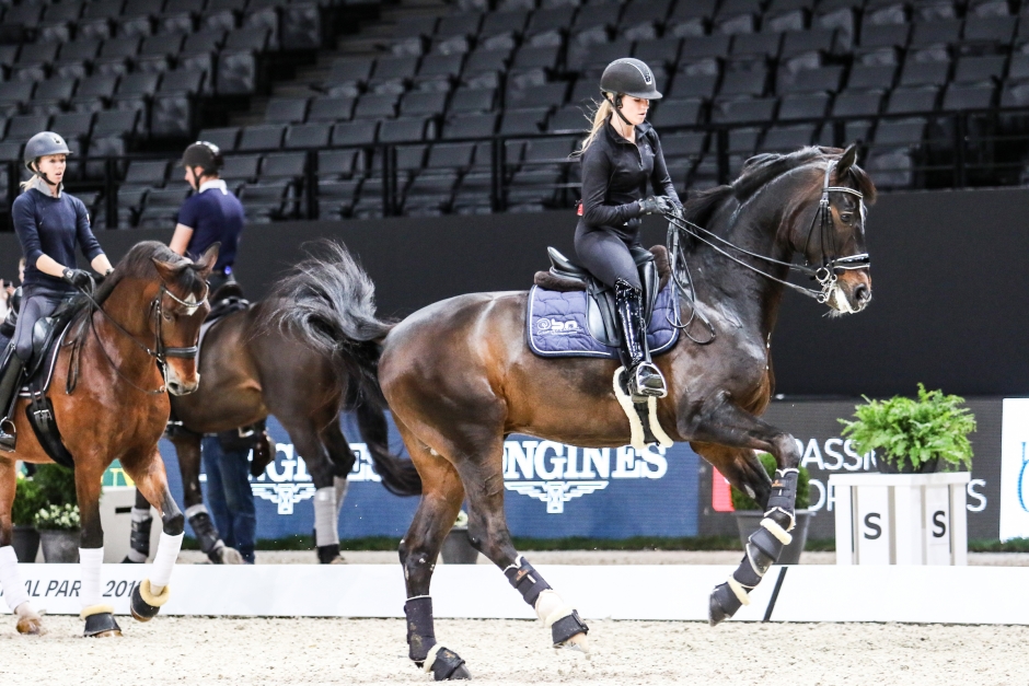 OS-ryttare börjar rida för annat land