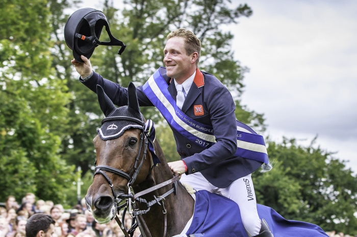 Oliver Townend ber om ursäkt