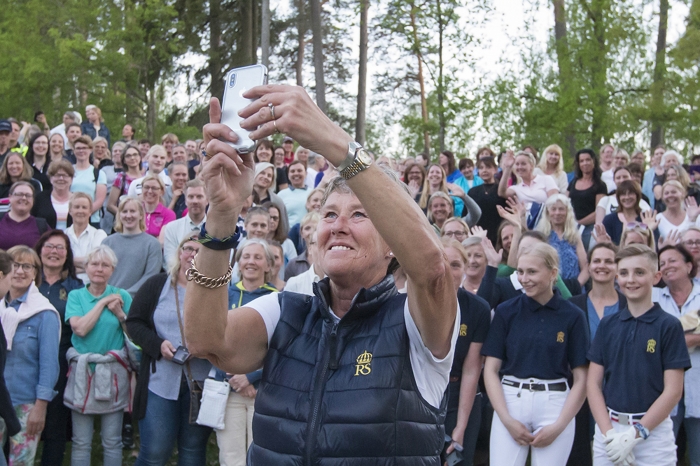 Fullsatt Strömsholm underhölls av professor Kyra