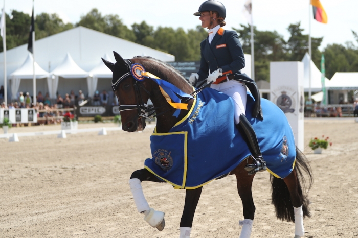 Adelinde Cornelissen tillbaka där allt började