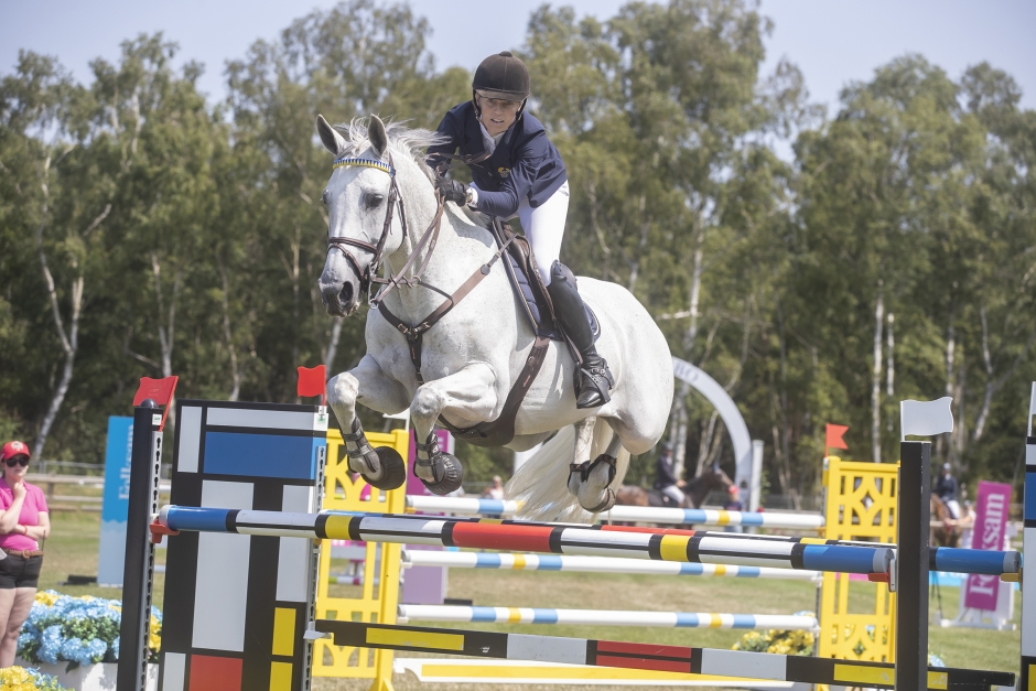 Linnea Ericsson-Carey 1,45-vinnare i Linköping