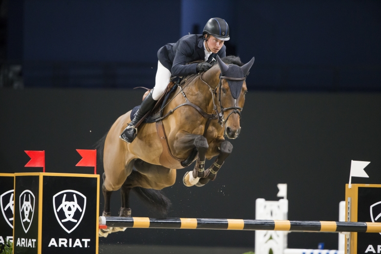 Douglas och Zacramento går skilda vägar