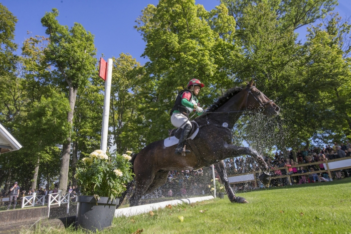 De rider fälttävlan vid Flyinge Indoor