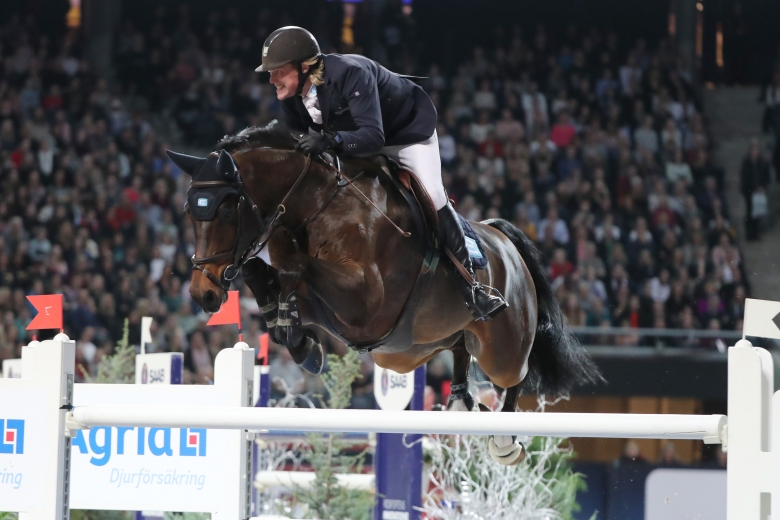 Mot OS 2020: Fredrik Jönsson stöttas av SOK