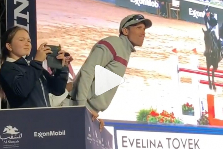 Filmklipp: Se Henrik von Eckermann ta i från tårna – igen