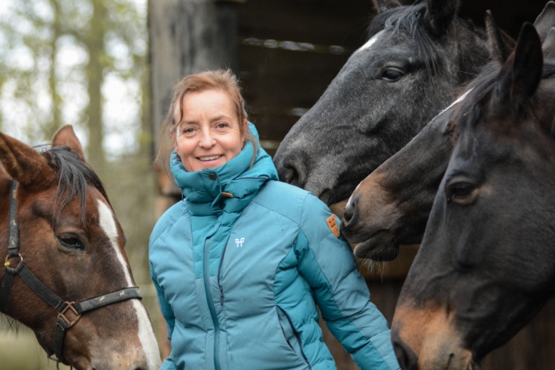 Gödselstack och hösilage blev till guld – historien bakom Catch Me Not S