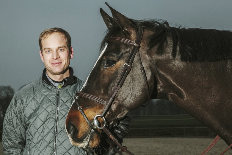Kapten Ankarcrona: ”Vår ambition är att ta hand om och supporta hästägarna”