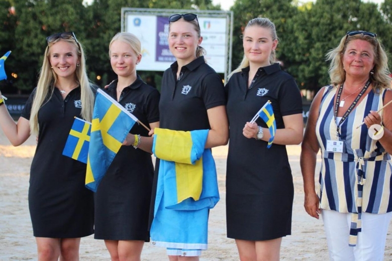 YR-ryttarna red hem EM-brons