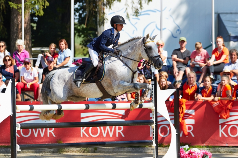 Två svenska hoppryttare till EM-final