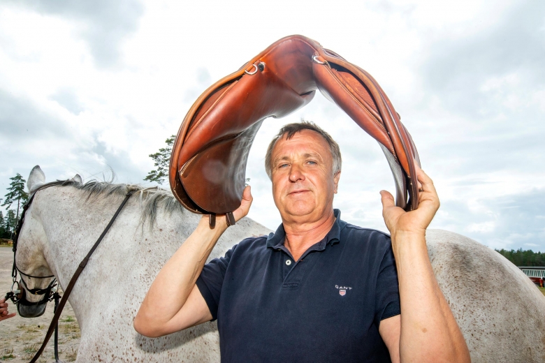 Sadelutprovaren: ”De flesta sadlar för långt fram”