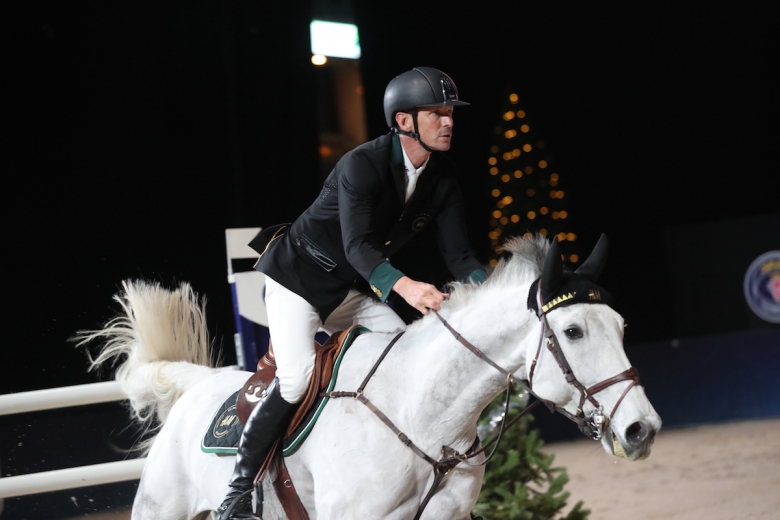 Peder Fredricson inledde med seger