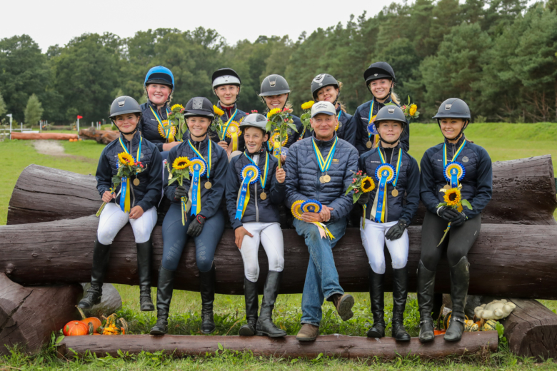 Dubbla SM-medaljer till Flyinge Ryttarförening