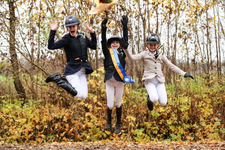 De är SM-medaljörer i hoppning