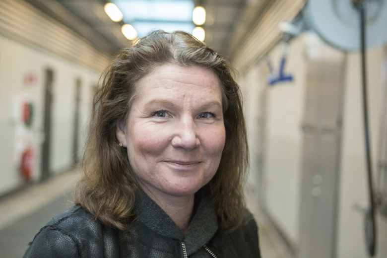 Helena Persson: ”Färgen spricker om inte underarbetet är ordentligt gjort”