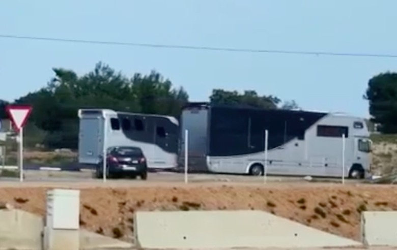 Kolla klippet: Svenskhästarna lämnar Valencia