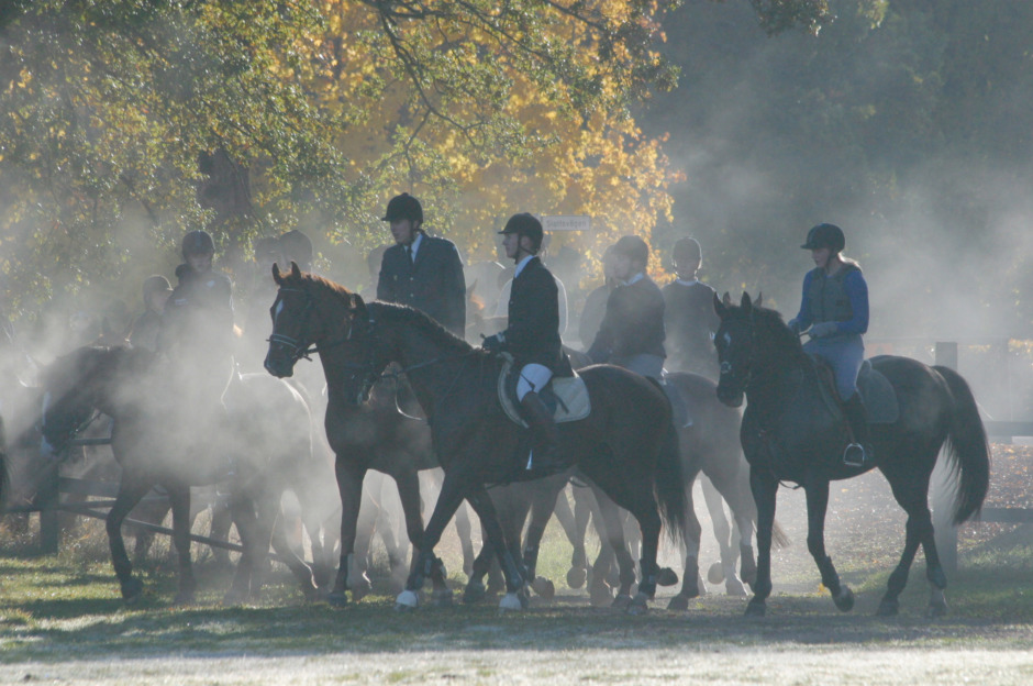 Därför rider vi hubertusjakt – historien bakom traditionen