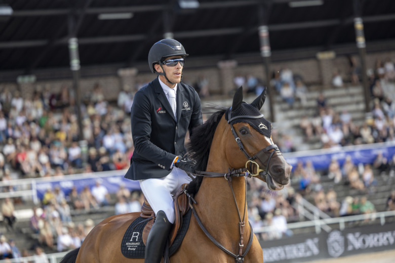 Henrik von Eckermann vinnare – oslagbar med speedhästen: ”Hon är en fighter”