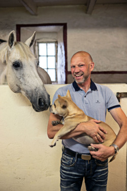 Einar-med-ettariga-hunden-teddy.-3