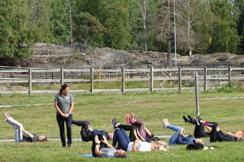 Ridskolechefen om hur personlig tränare motiverar personalen