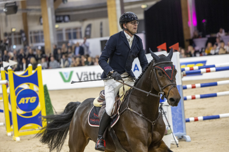 Hög stämning när Marcus Westergren red hem Winning Round