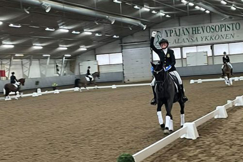 Dubbelseger för Ellen Jakobsson – storslam för svenska ryttarna