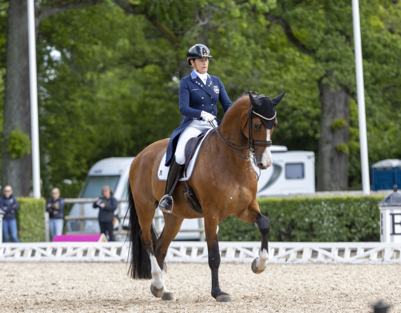 Sverige trea i Nations cup