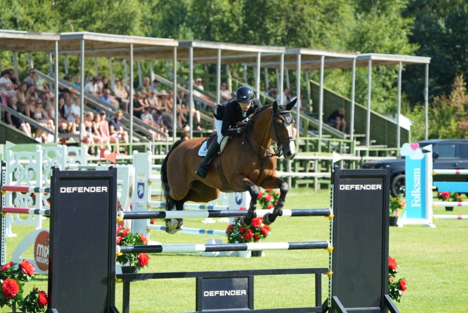 Bildfest: 7-åringarna som har hoppat sig vidare utan fel