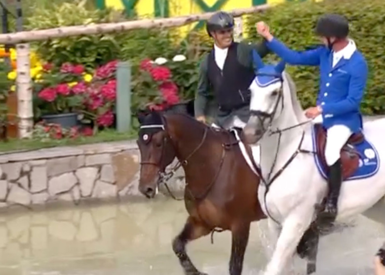 Kolla klippet: Plaskigt sportsmanship