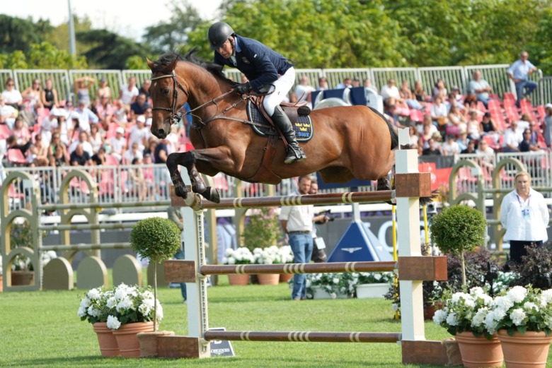 Seger för Jens och ledning för Sverige efter första klassen