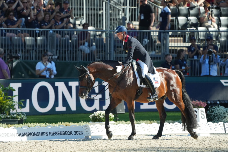Carl Hester om kärleken till hästarna och sporten