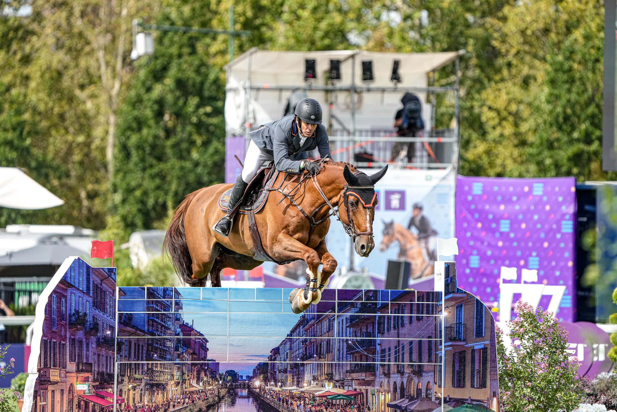 Eduardo Alvarez Aznar (esp) Bentley De Sury