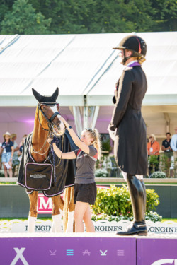 Nanna_skodborg_merrald_(den)_med_blue_hors_zepter_drfrekcl06641