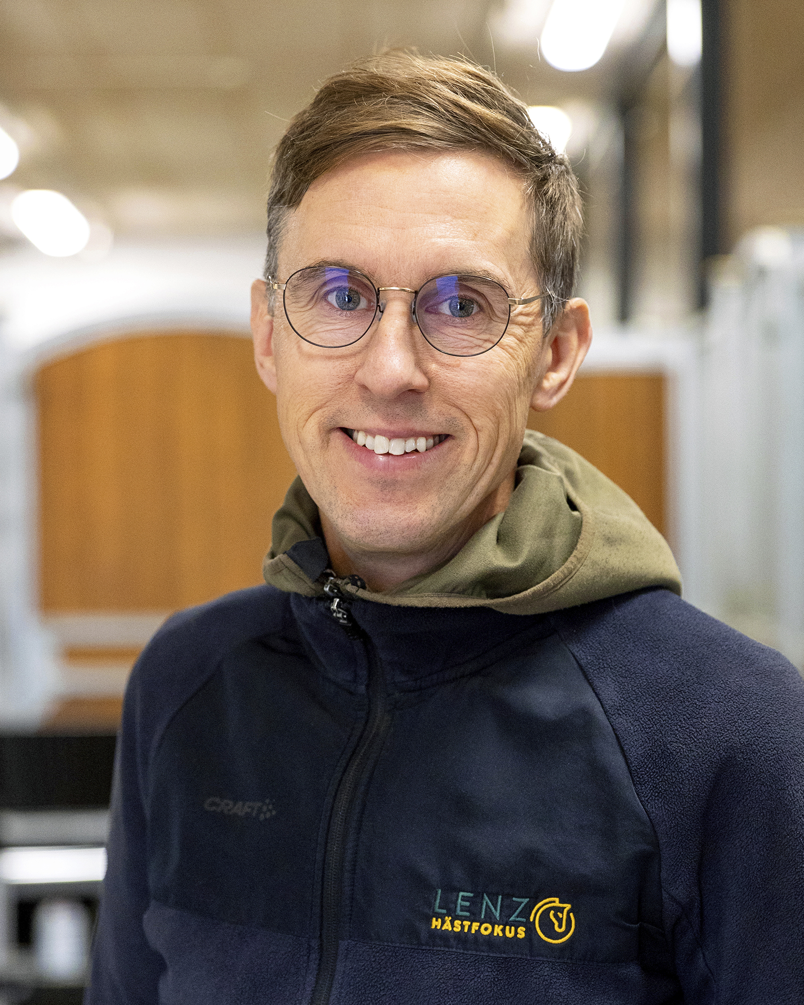 Veterinär Johan Lenz Behandling Av Senskada
