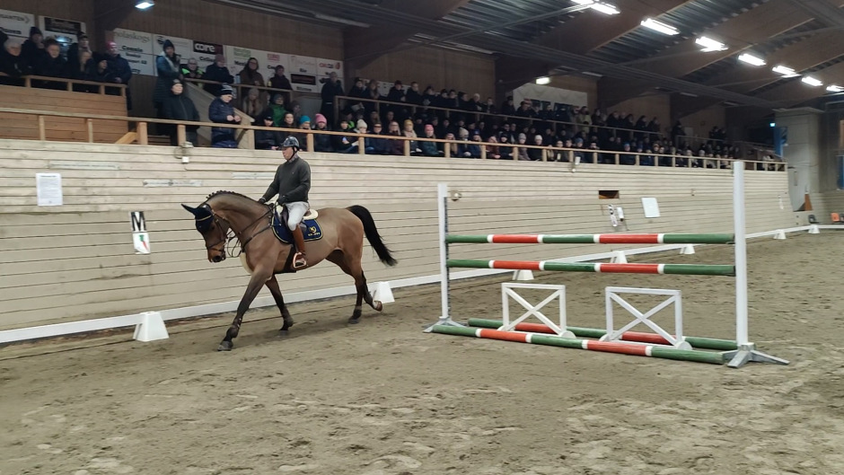 Clinic med Jens Fredricson drog fulla ridhus i norr
