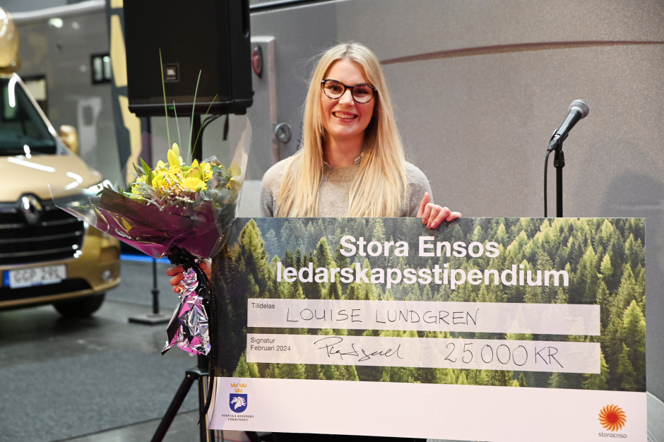 Första priset till kvinnlig ledare utdelat