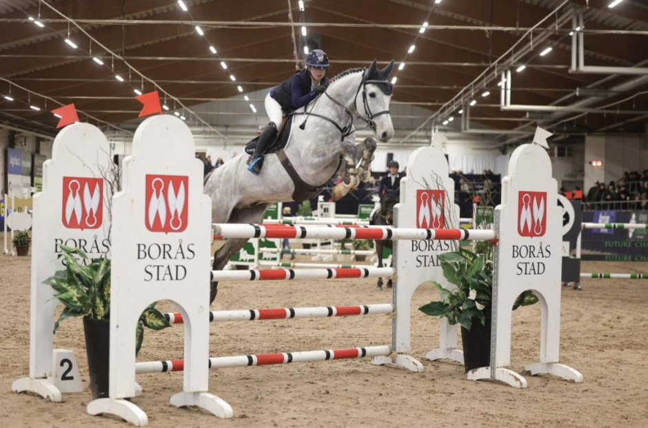 Dubbelt upp i 1,45 för Elin Lundin