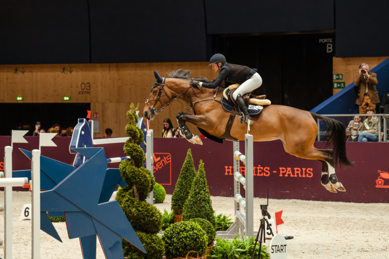 Petronella Andersson på pallen i Paris
