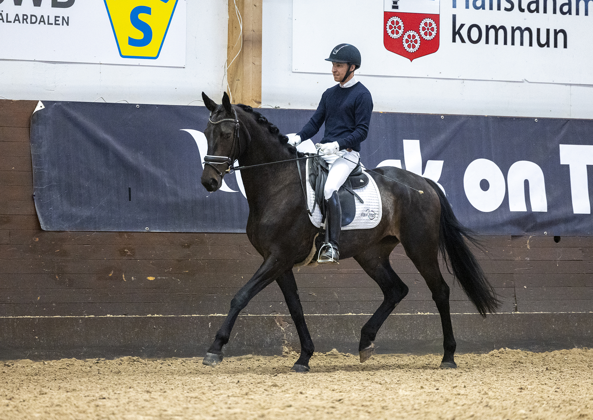 Lycker Roxy 1 240525 Rt