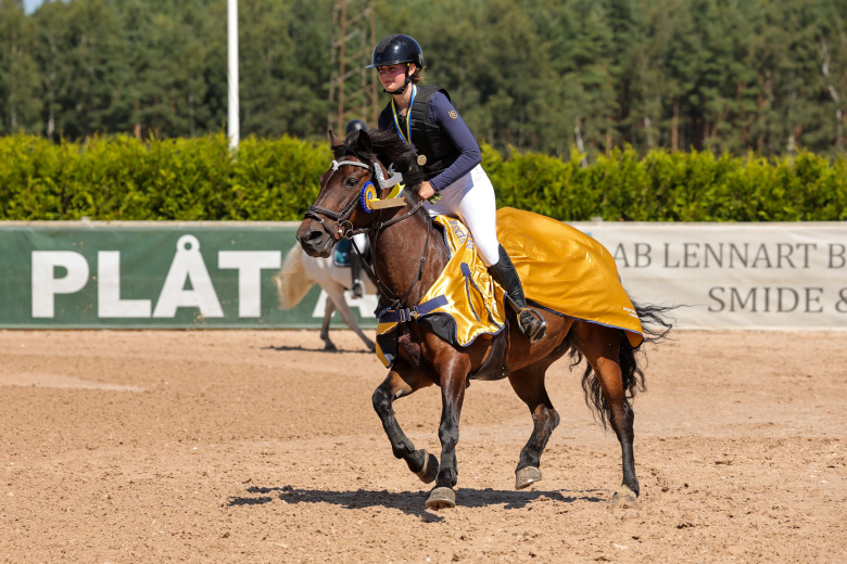 De är svenska mästare i inverkansridning