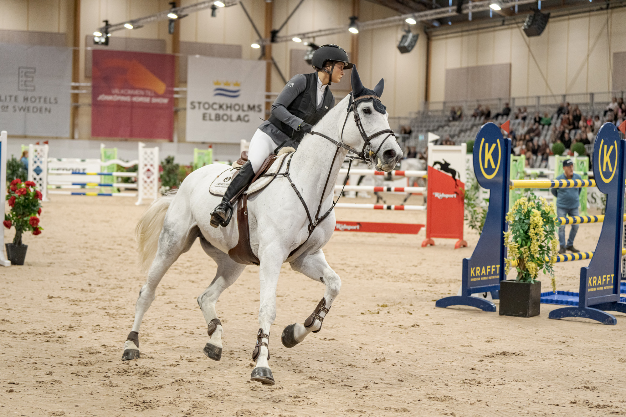 Nicole Holm&eacute;n Carmega