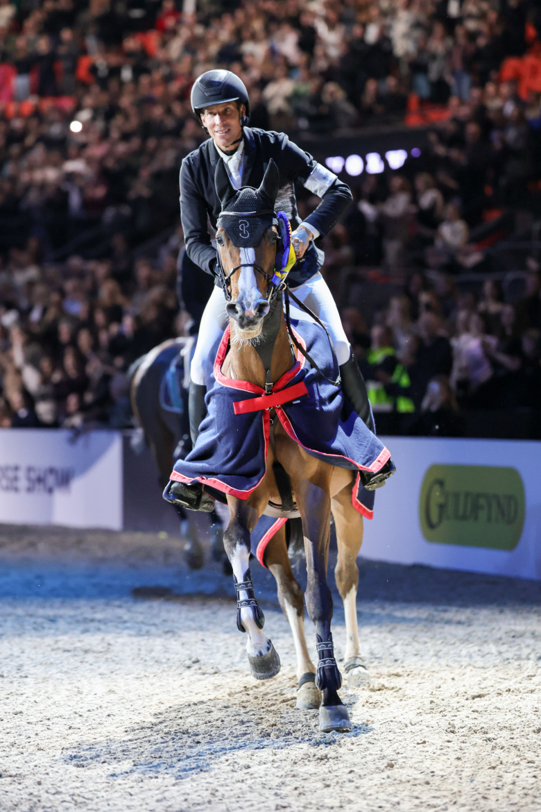 Henrik von Eckermann oslagbar – kvar som världsetta