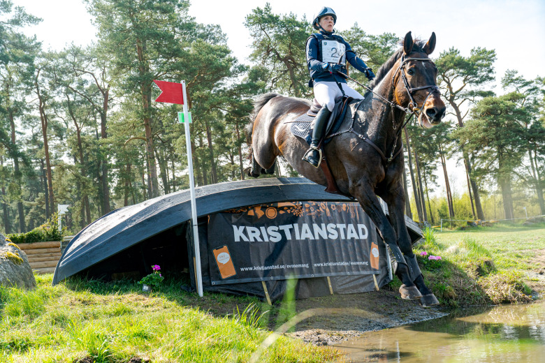 Svensk på topp 20 och ny etta på världsrankningen