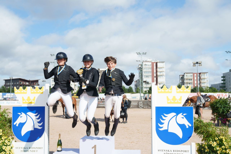 Första SM-medaljerna utdelade: ”Superstolt över mig själv”
