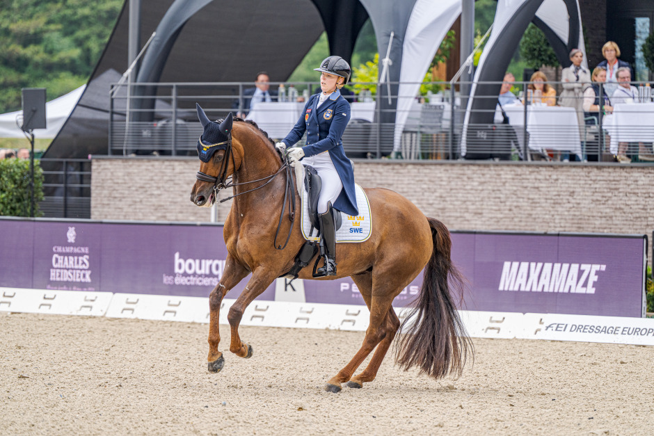 Guldfavoriten decimerad – Sverige med i medaljmatchen