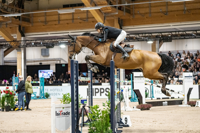 Malin Baryard Johnsson 1,50-vinnare med ”världens roligaste häst”