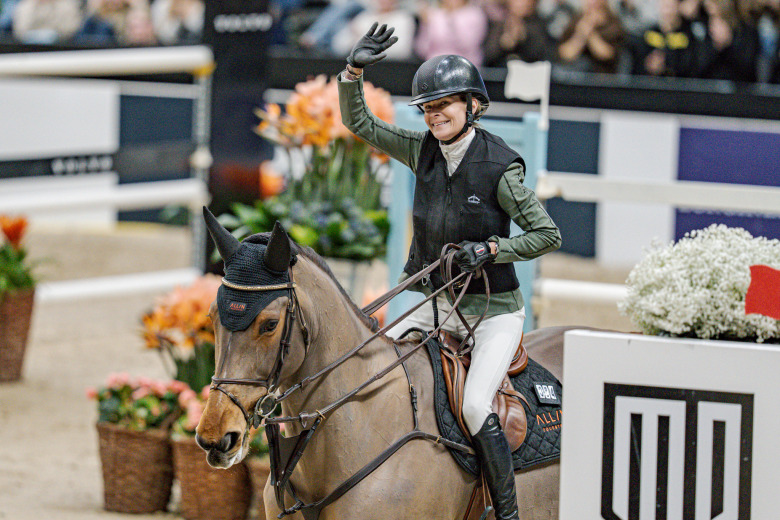 Dubbelt nederländskt – men trean Malin hyllades som en vinnare